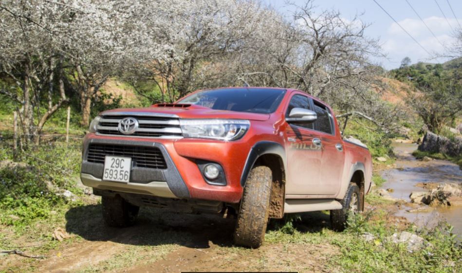 alt=" Nuevo frontal del Toyota Hilux"