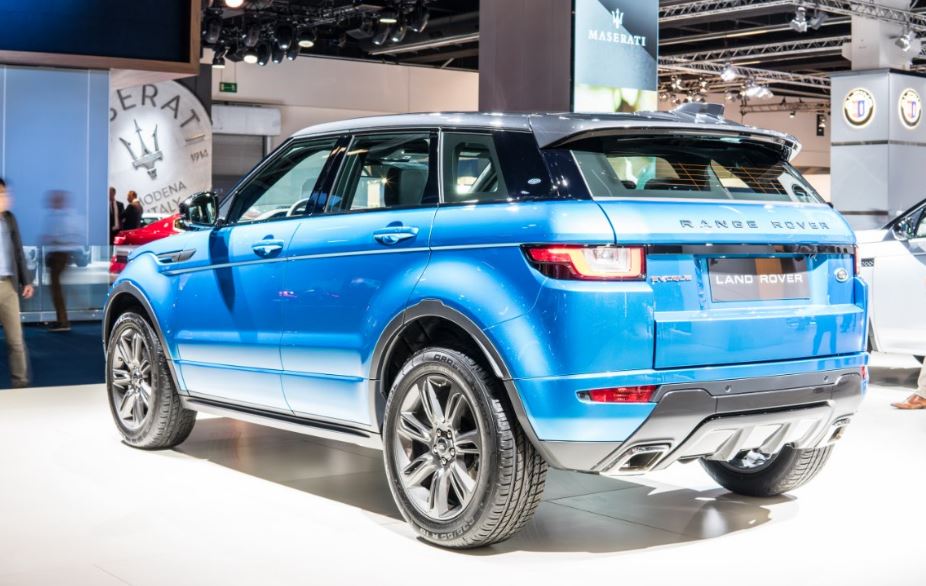 alt=Range Rover Evoque visión trasera"