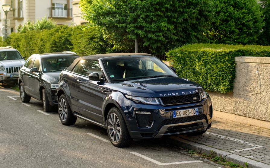 alt="Frontal del nuevo Range Rover Evoque"