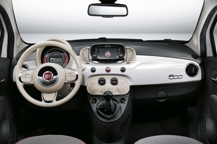Interior del nuevo Fiat 500.