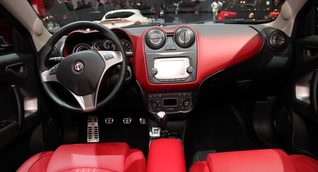 alt="Alfa Romeo Mito interior"