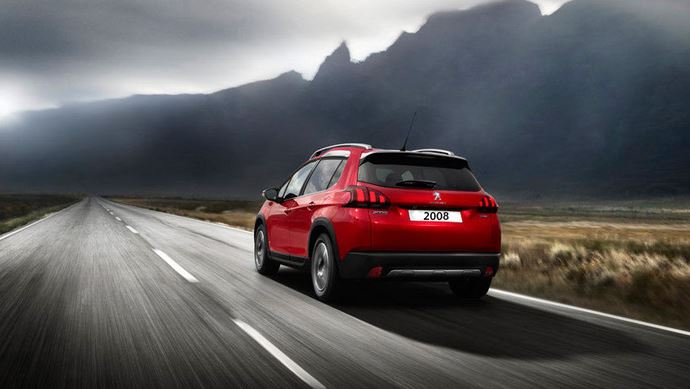 vista posterior del Peugeot 2008