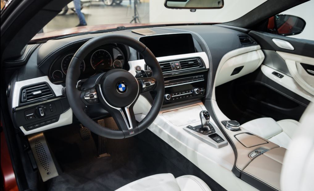 BMW M6: interior
