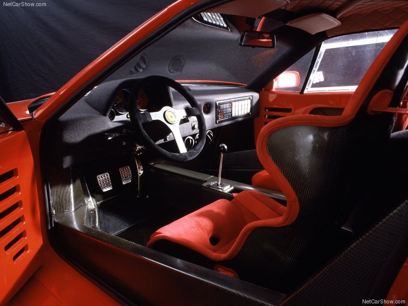 Ferrari F40 1987: interior