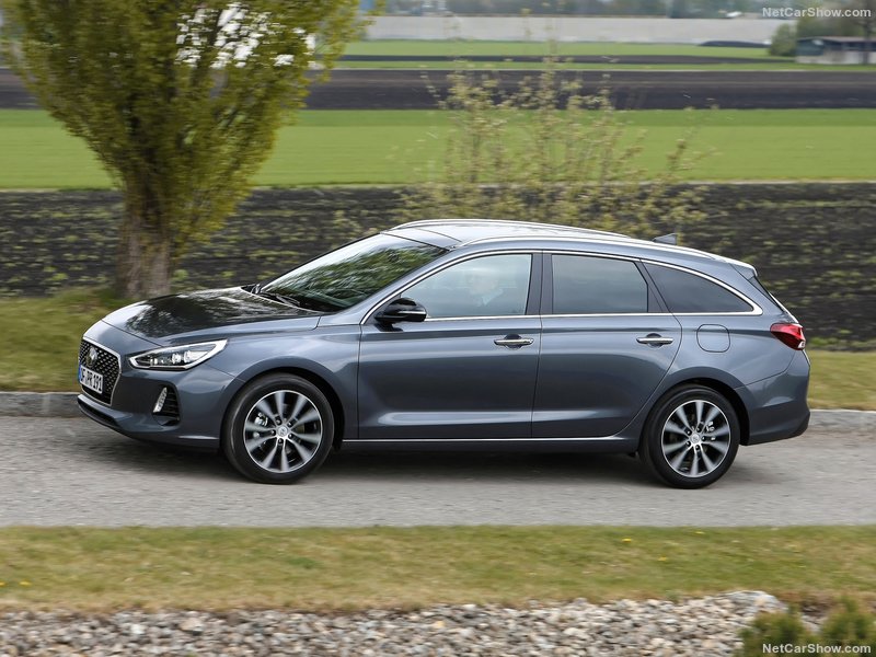 Hyundai i30 CW: lateral