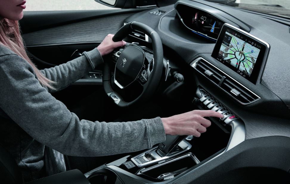 Interior del Peugeot 5008 GT.