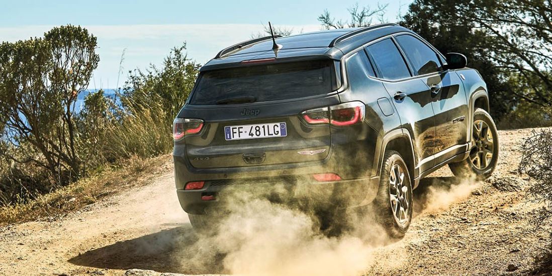 Imagen exterior trasera del nuevo Jeep Compass 2017