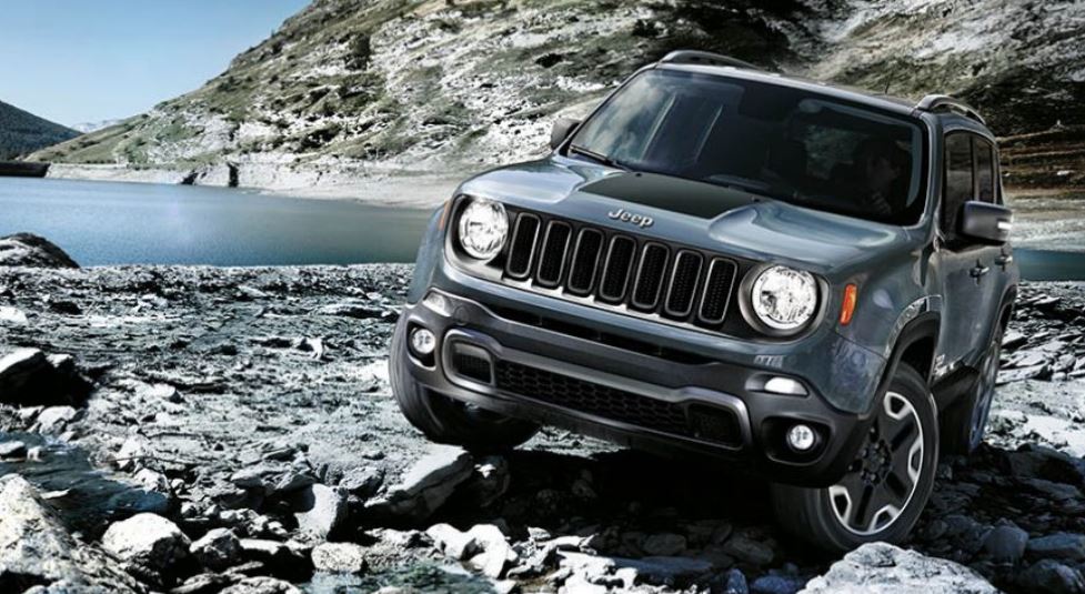 Imagen frontal del Jeep Renegade faros