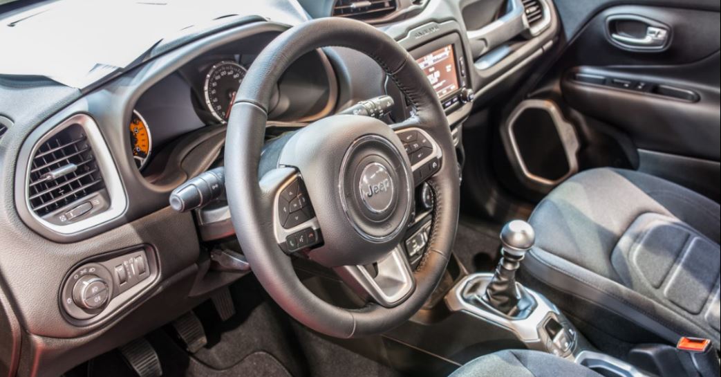 Imagen del interior del Jeep Renegade