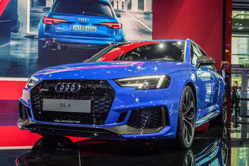 Audi RS4 Avant: frontal