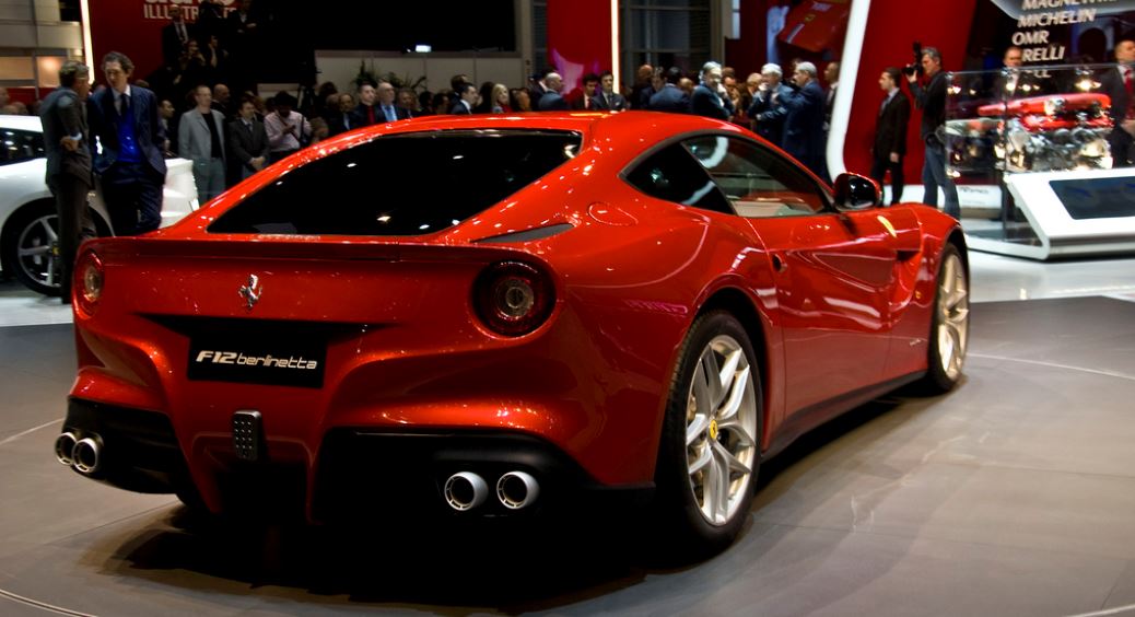 Ferrari F12 berlinetta coche deportivo lujo