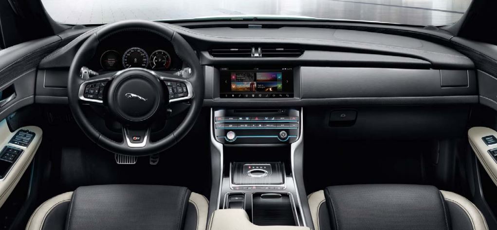 Jaguar XF 2017 berlina premium