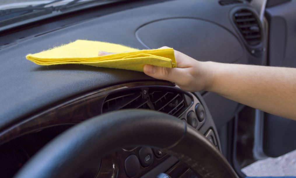 mejores productos de limpieza para el interior del vehículo.