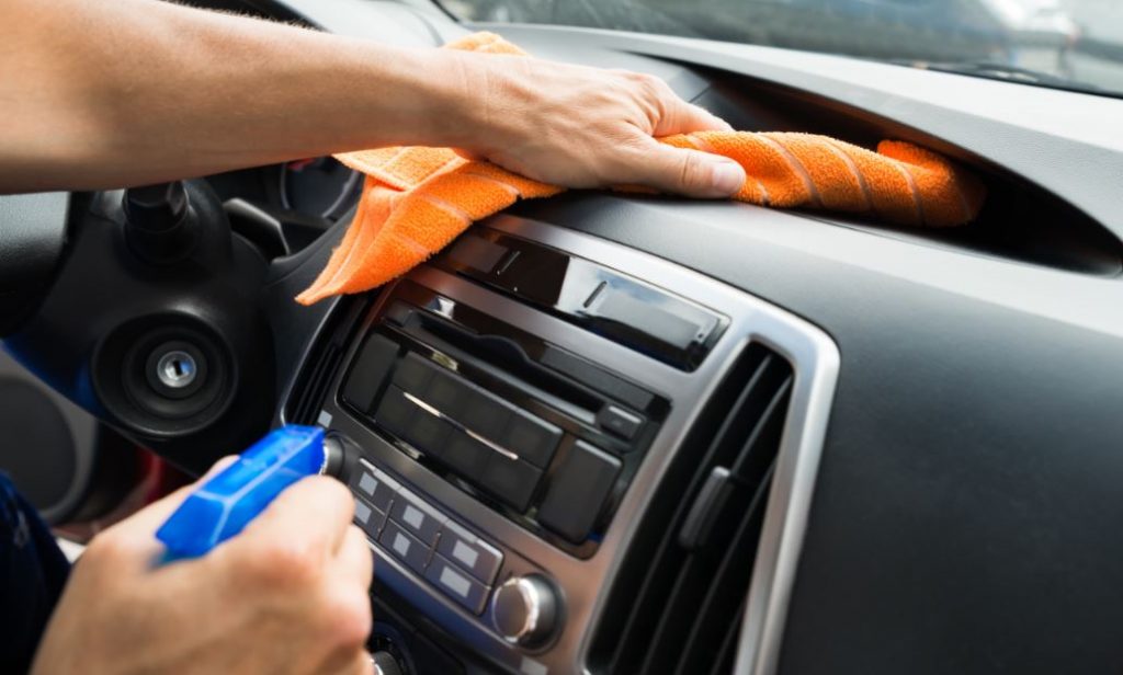 Mejores productos de limpieza para el interior del coche