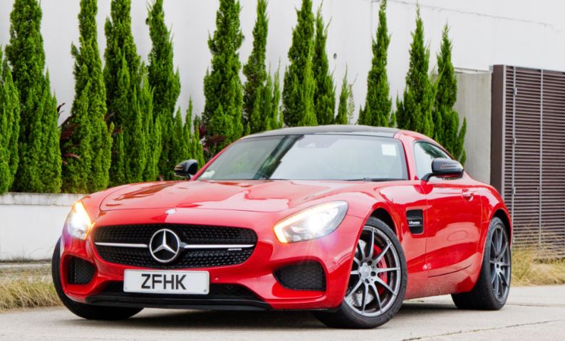 Mercedes-AMG GT rojo lujo diseño deportivo sport