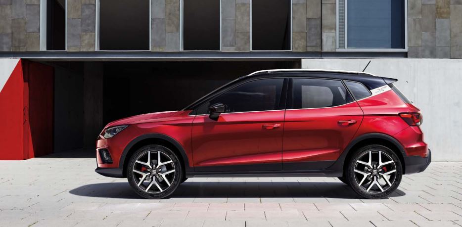 SEAT Arona crossover coche