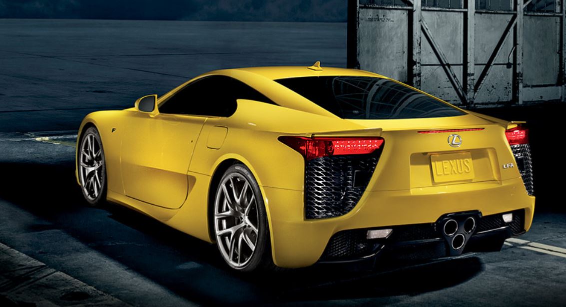 Gama de lujo Lexus F, diseños exclusivos y modelos premium.