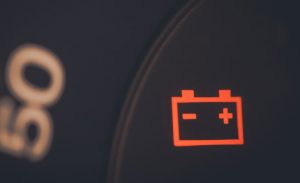 ¿Qué hacer si el coche se queda sin batería?