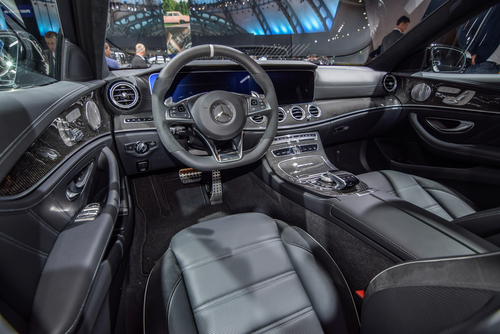 Berlina Mercedes AMG E 2017: frontal