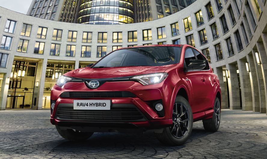 Coches híbridos más vendidos en España, como el Toyota RAV4.