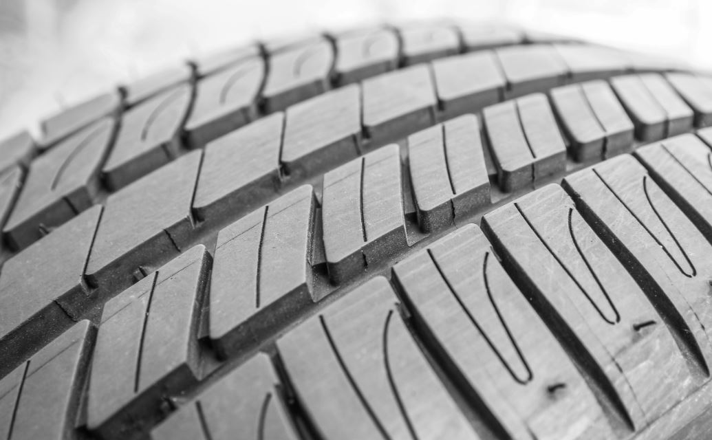 Consejos para el cuidado de los neumáticos de nuestro coche y alargar su vida útil.
