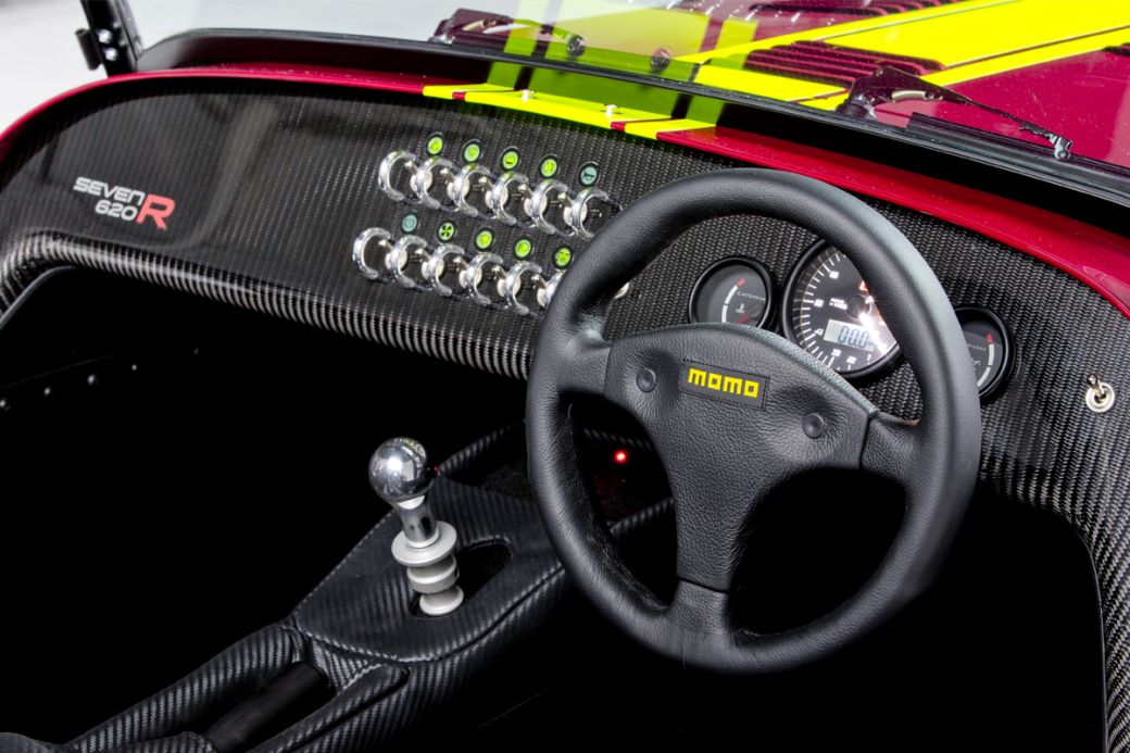 Deportivo Caterham Seven 620R: interior