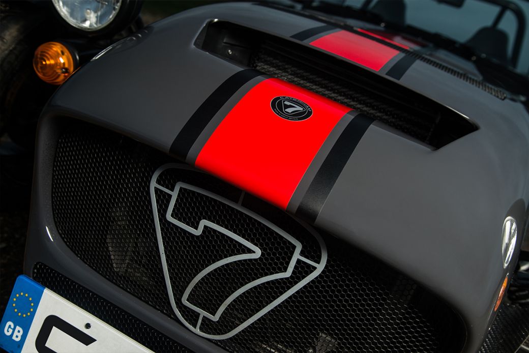 Deportivo Caterham Seven 620S: precio