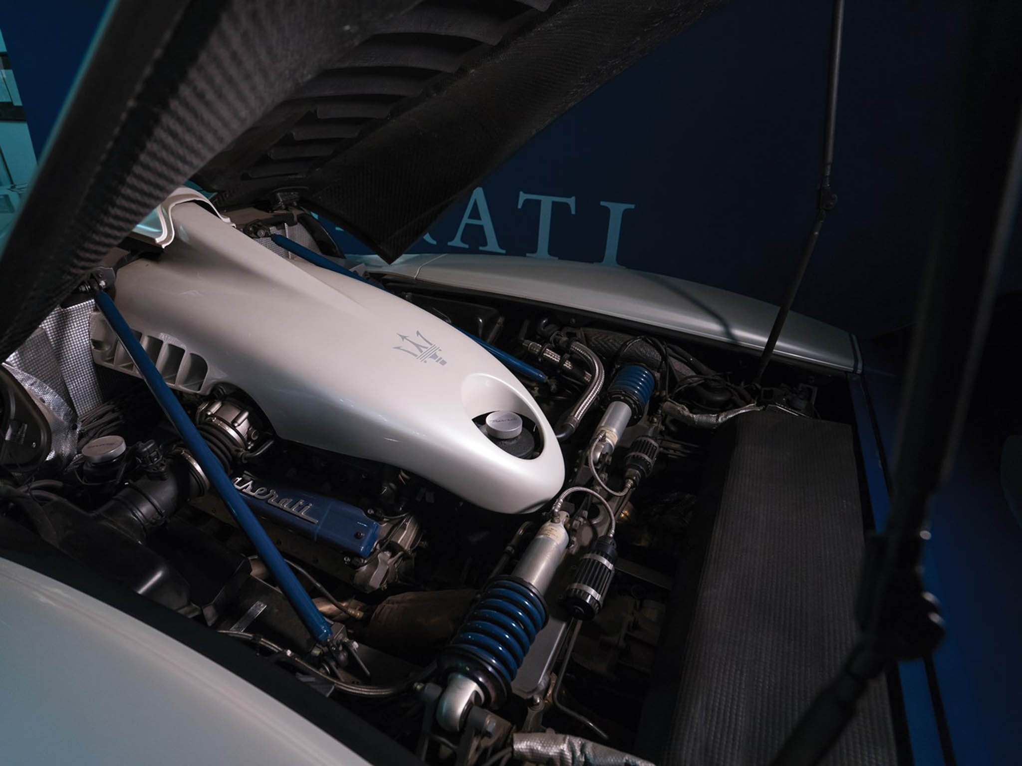 Deportivo Maserati MC12 Stradale: motor