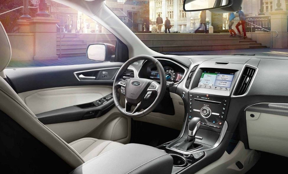 Interior del Ford Edge.