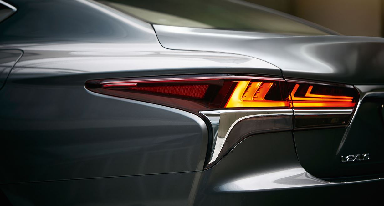 Nuevo híbrido Lexus LS 2018
