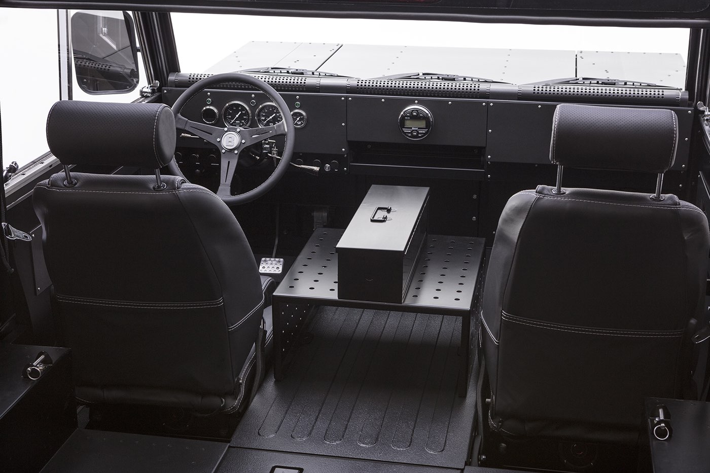 Bollinger B1: interior