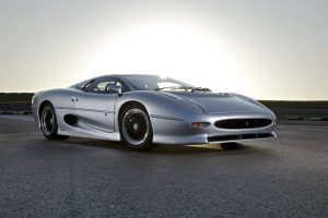 Jaguar XJ220, el superdeportivo británico de los noventa