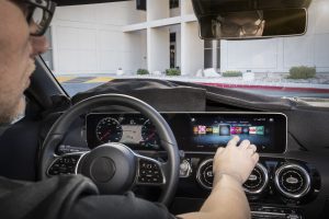 MBUX, el nuevo sistema multimedia con inteligencia artificial de Mercedes