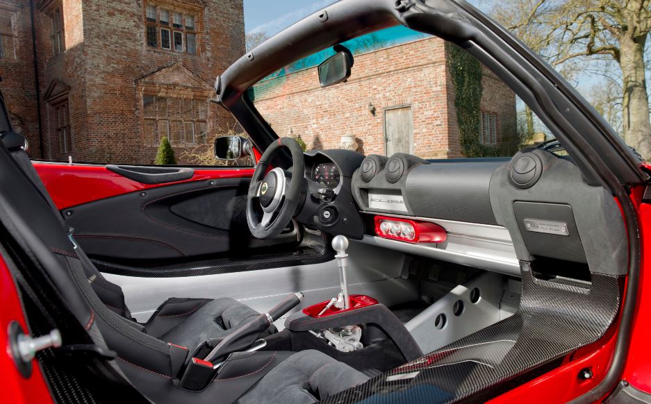 Interior del Lotus Elise Sport 220.