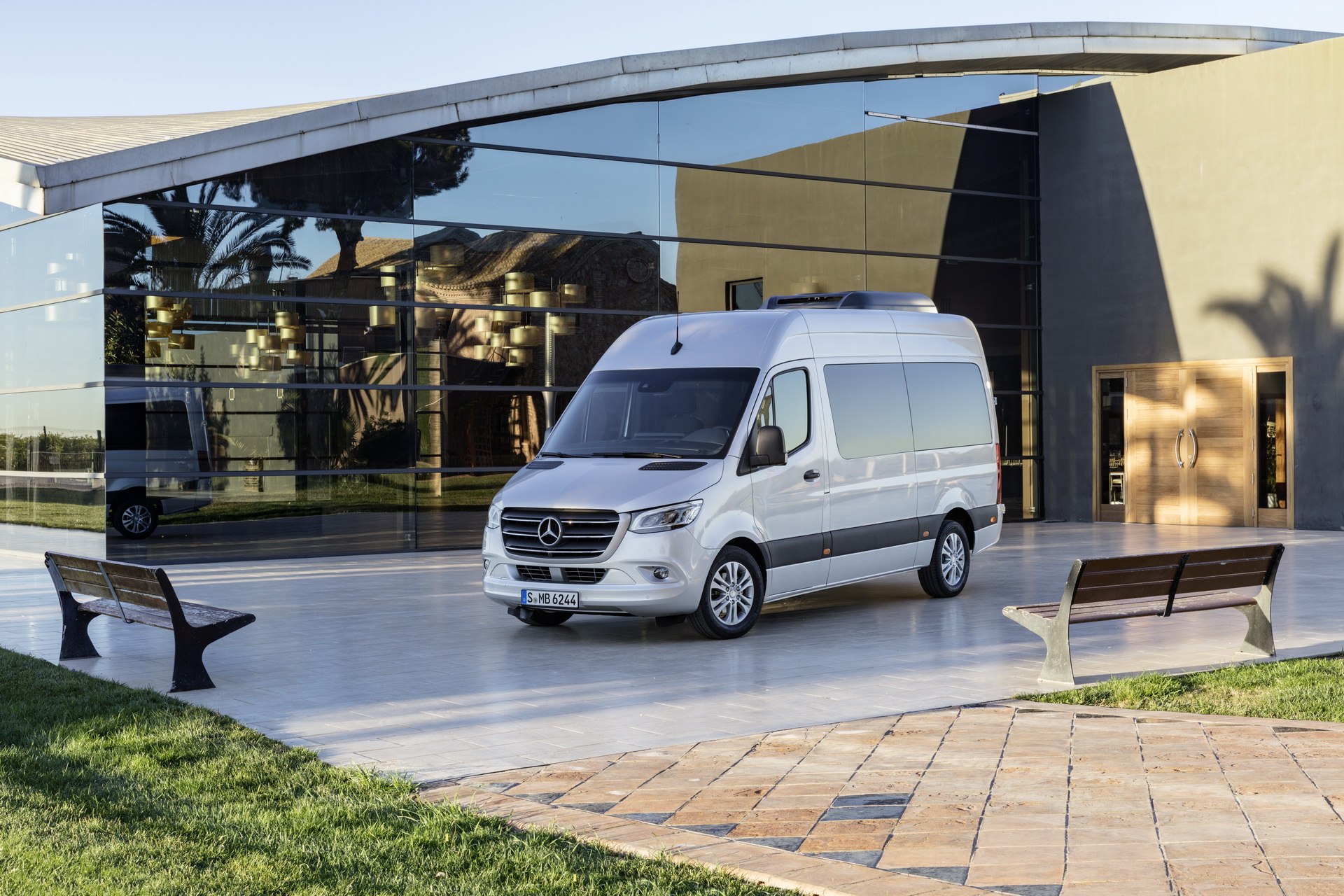 Vehículos industriales: frontal del Mercedes Sprinter