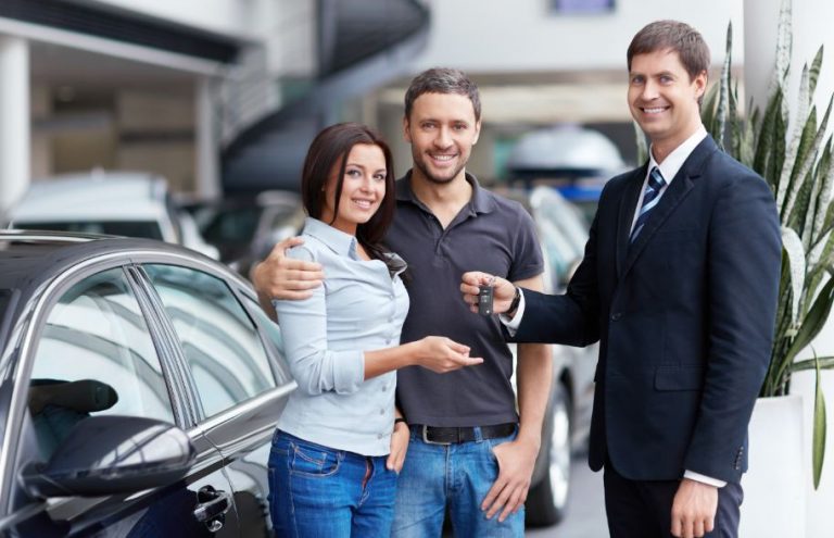 Comprando un coche: ¿concesionario o particular?