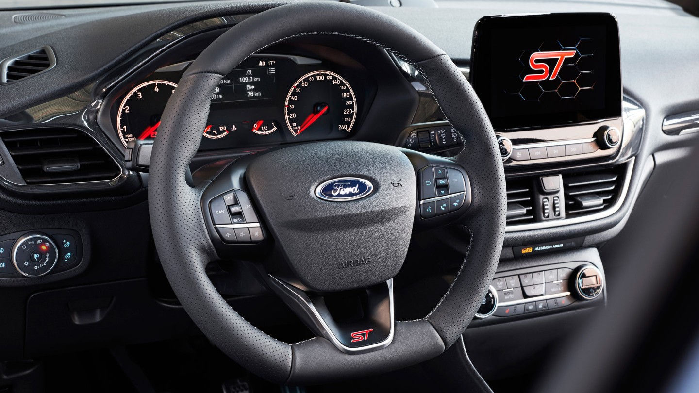 Ford Fiesta ST: interior