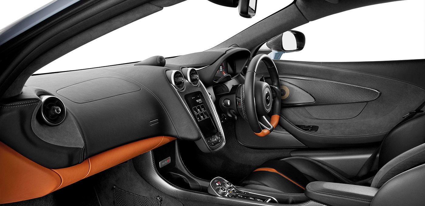 McLaren 570S: interior