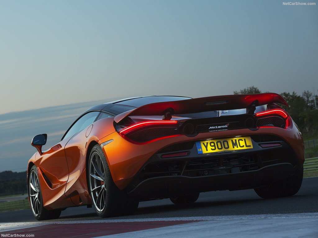 McLaren 720S: trasera