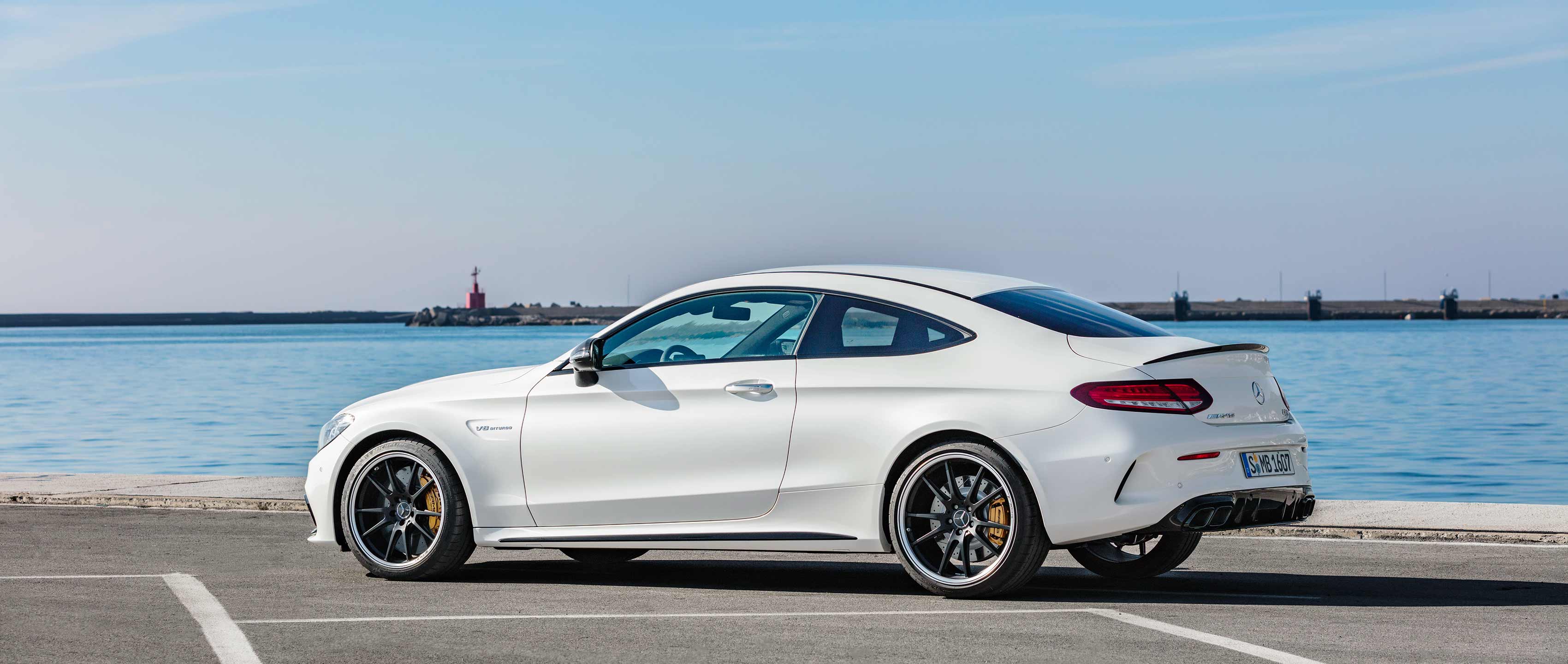 Mercedes-AMG C 63: trasera