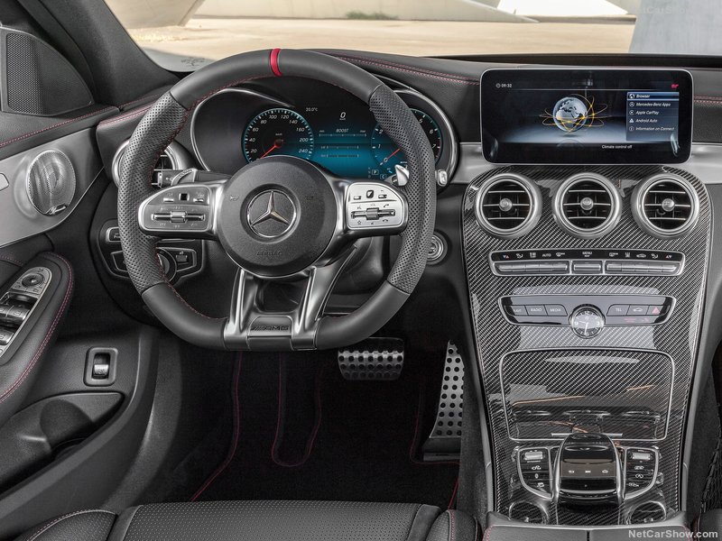 Mercedes-AMG C43 2018: interior