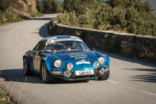 Renault Alpine A110 rally: frontal