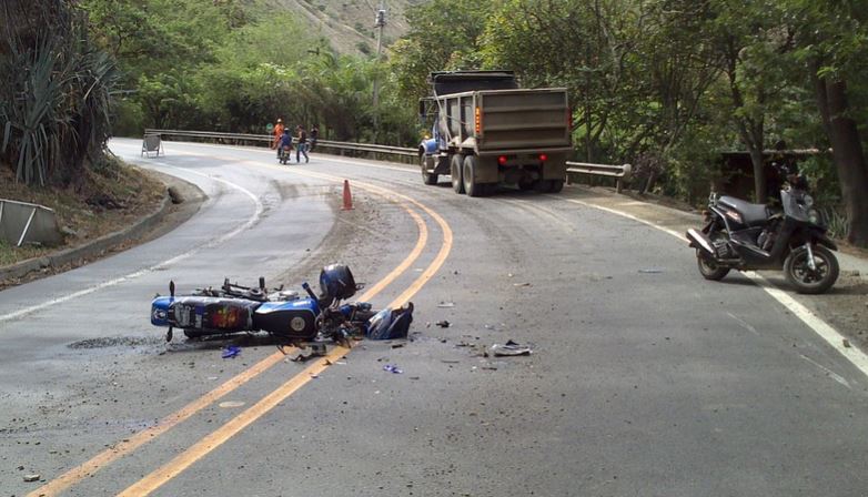 Cómo señalizar un accidente de tráfico.