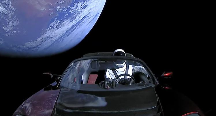 Tesla ha mandado un coche al espacio.