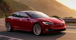 Tesla-Model-S-en-rojo