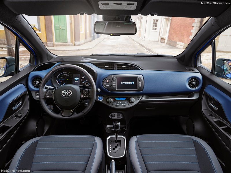 Toyota Yaris híbrido: interior