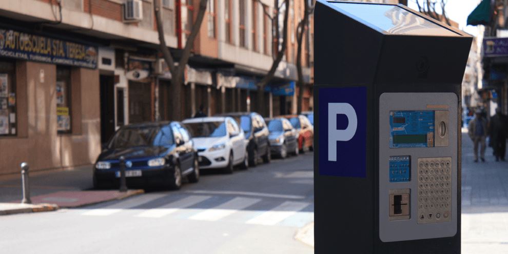 Aparcamiento en zona azul.