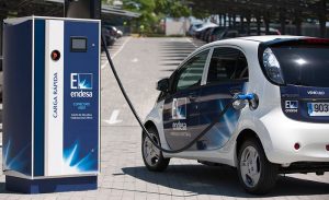 La venta de coches eléctricos se dispara en España