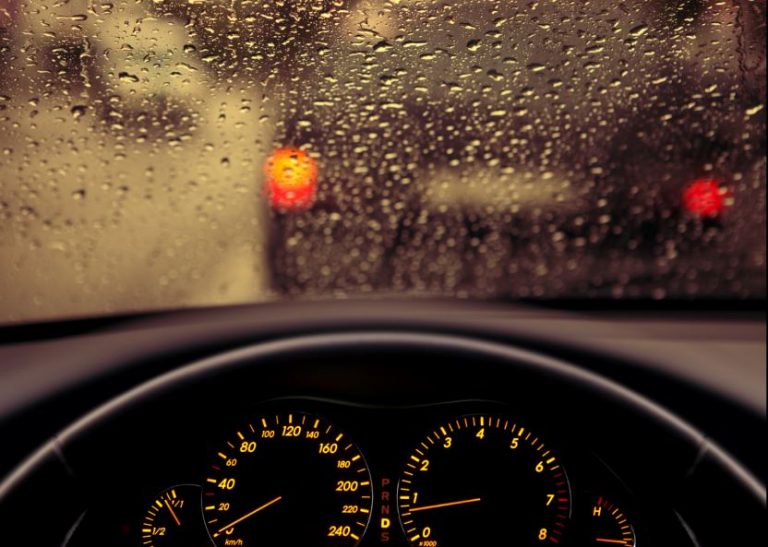 7 consejos para mejorar la visibilidad y seguridad en el coche