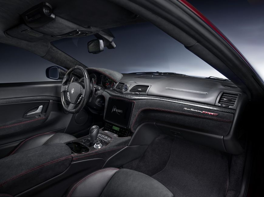 Maserati GranTurismo: interior